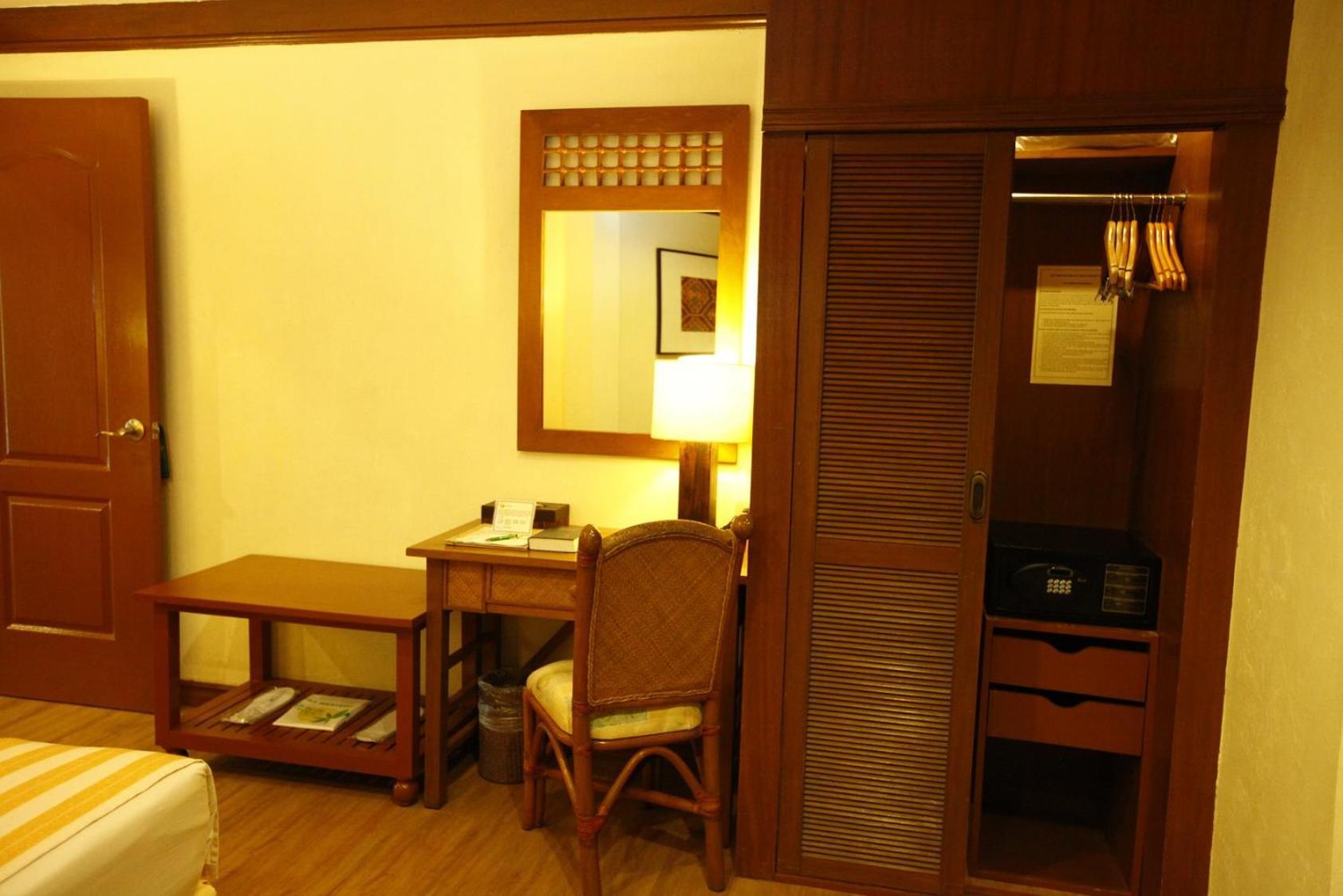 Boracay Tropics Resort Hotel Manoc-Manoc Eksteriør billede